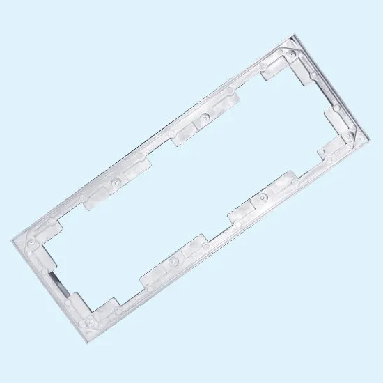 metal-clad socket housing